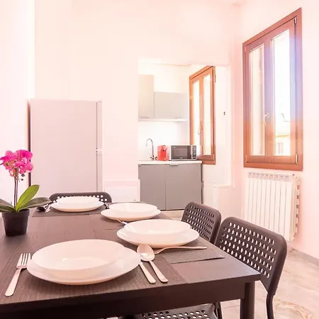 Gæstehus Casa Bella 2 Mestre